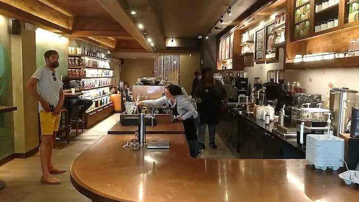 Starbucks Picture 1