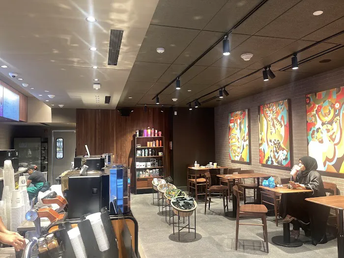 Starbucks Picture 6