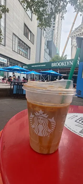 Starbucks Picture 2