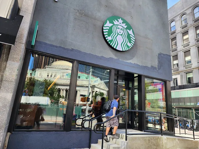 Starbucks Picture 7