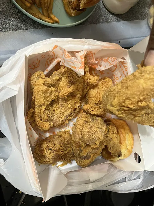 Popeyes Louisiana Kitchen Picture 1
