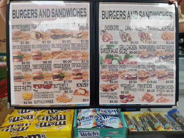 Maxwell Deli & Grill Picture 6