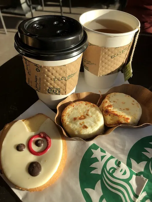 Starbucks Picture 7