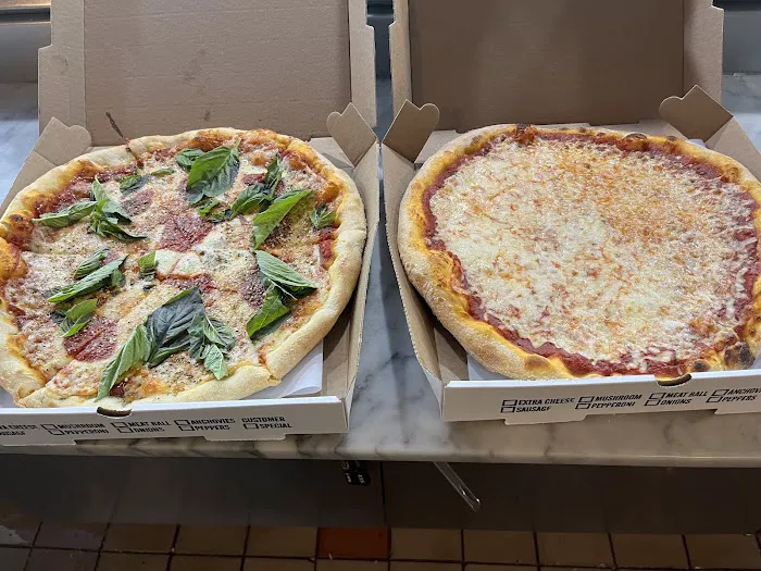 Dekalb Pizzeria Picture 1