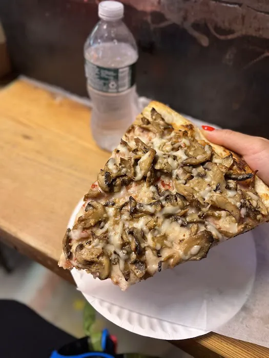 Dekalb Pizzeria Picture 10