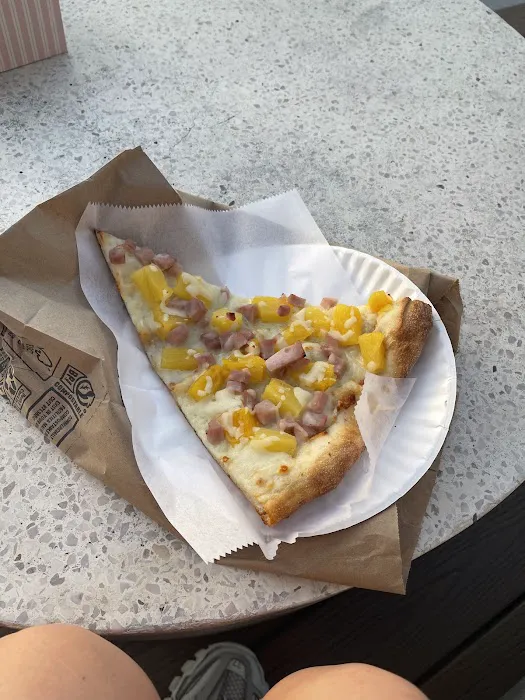 Dekalb Pizzeria Picture 7