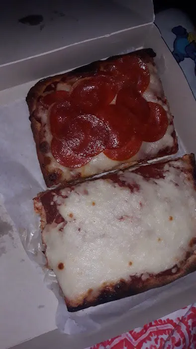 Dekalb Pizzeria Picture 2