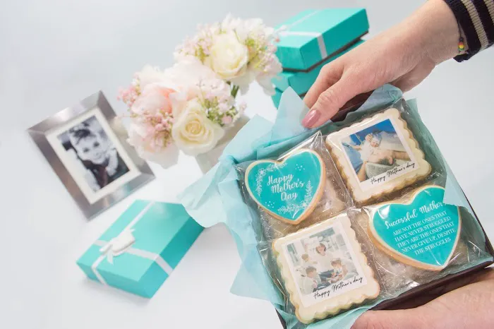 Lucy's confections Picture 3