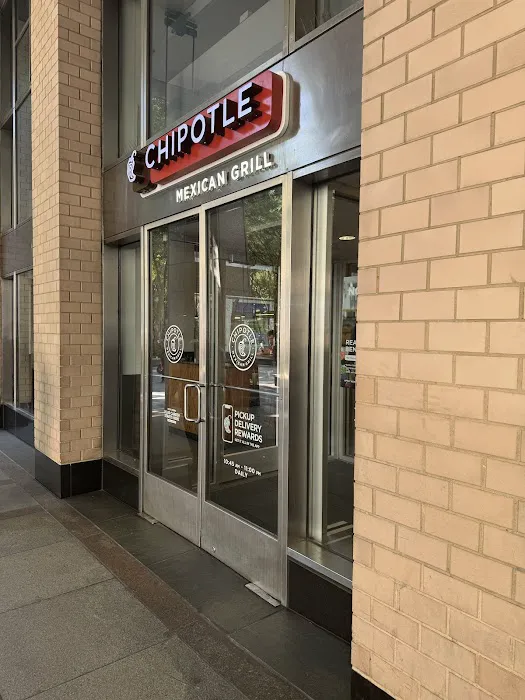 Chipotle Mexican Grill Picture 7