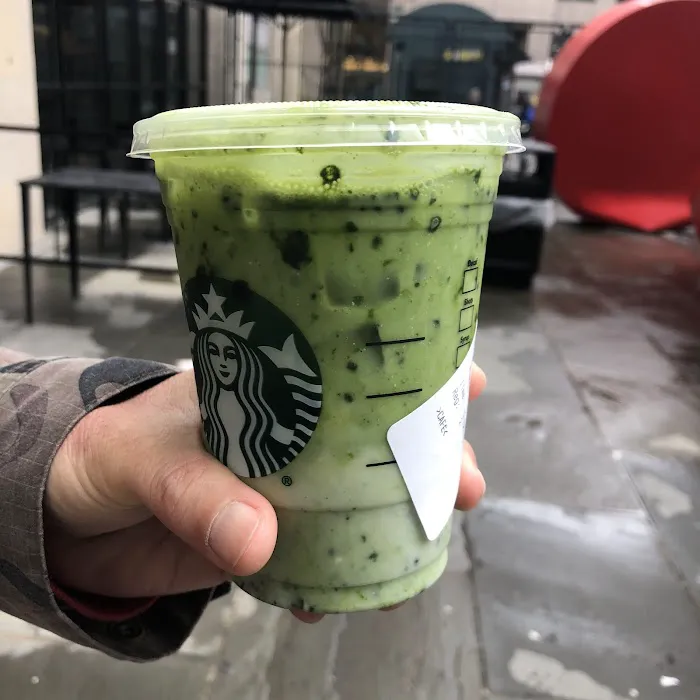 Starbucks Picture 10