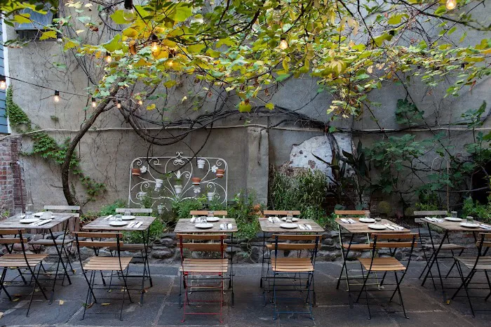 Vinegar Hill House Picture 7