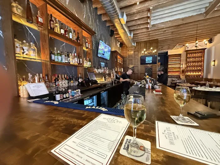 Water St. Tavern Picture 4