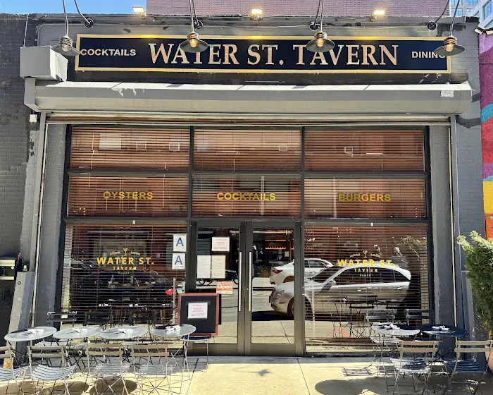 Water St. Tavern Picture 7