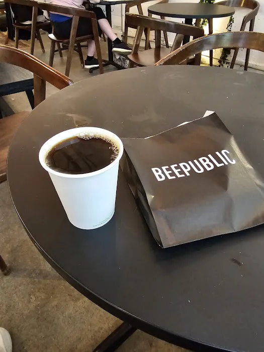 BEEPUBLIC Picture 1