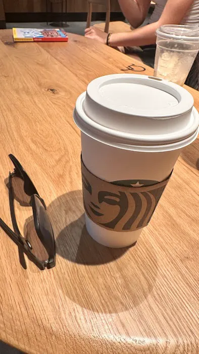 Starbucks Picture 3
