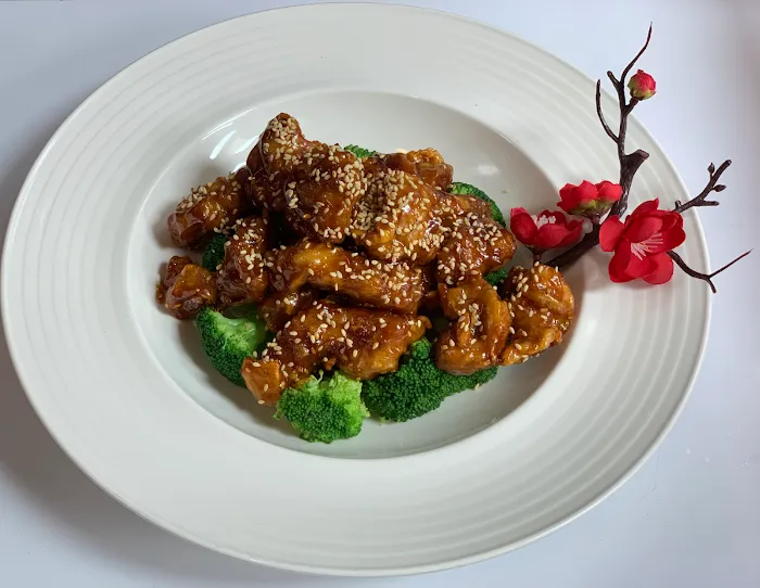 Spring Thai Fusion & Bar Picture 1