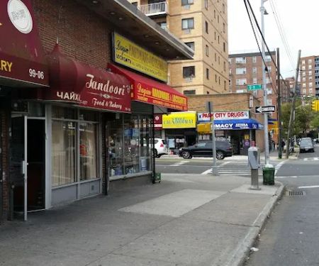 Tandoori Food & Bakery