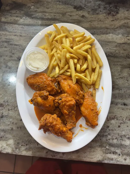 Rego Park Best Pizza and Fried Chicken Picture 3