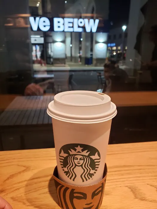 Starbucks Picture 9