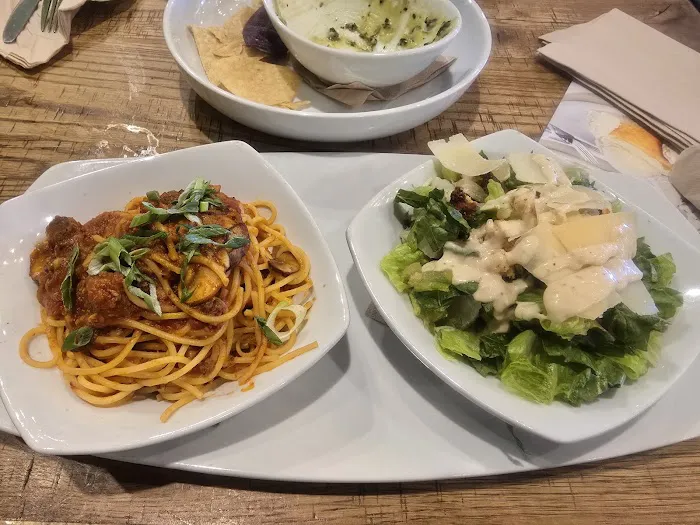 California Pizza Kitchen at Atlas Park Picture 1