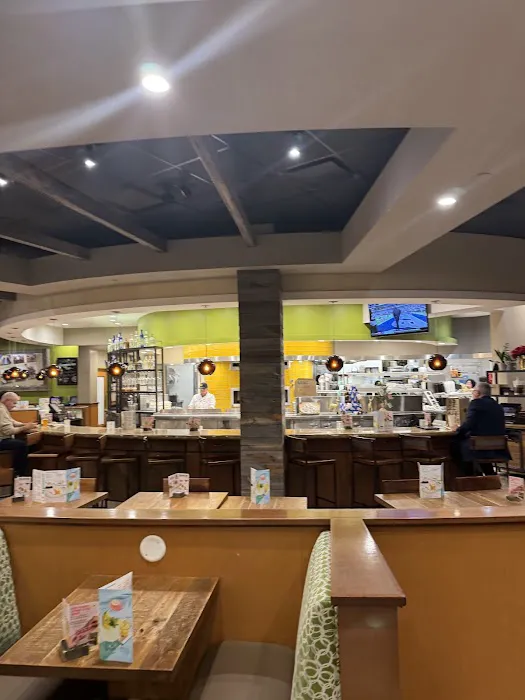 California Pizza Kitchen at Atlas Park Picture 8