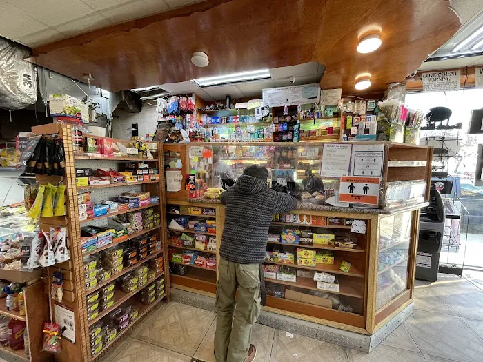 Bushwick Deli Corp Picture 3