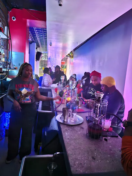 Lords Lounge Picture 7
