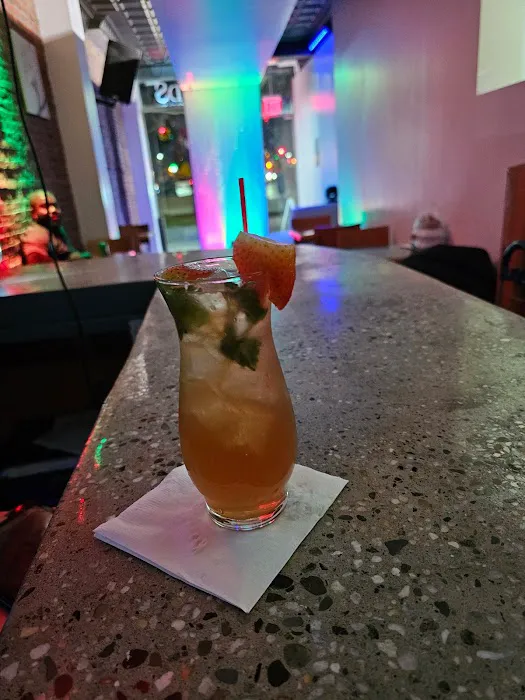 Lords Lounge Picture 2