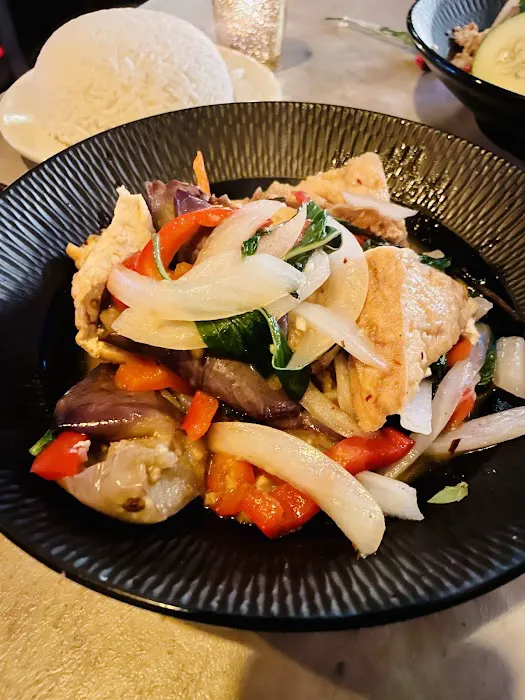 Holic Thai Bistro Picture 5