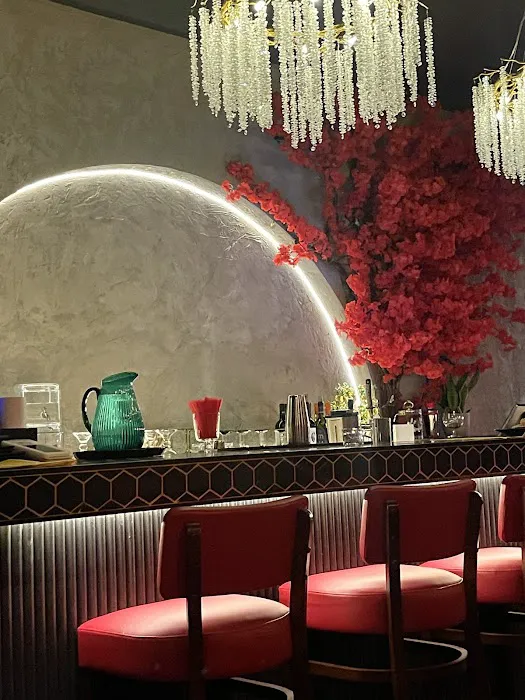 Holic Thai Bistro Picture 9