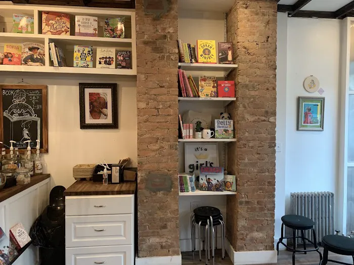 Cafe con Libros Picture 5