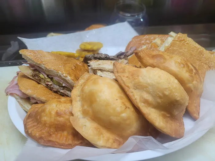 Benny’s Cuban Cafe Picture 5