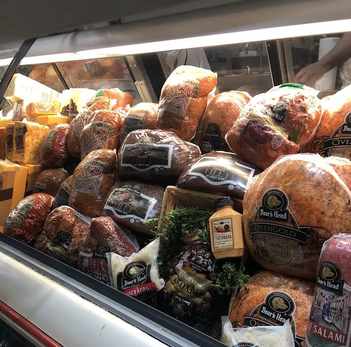 Howard Finest Deli Picture 7