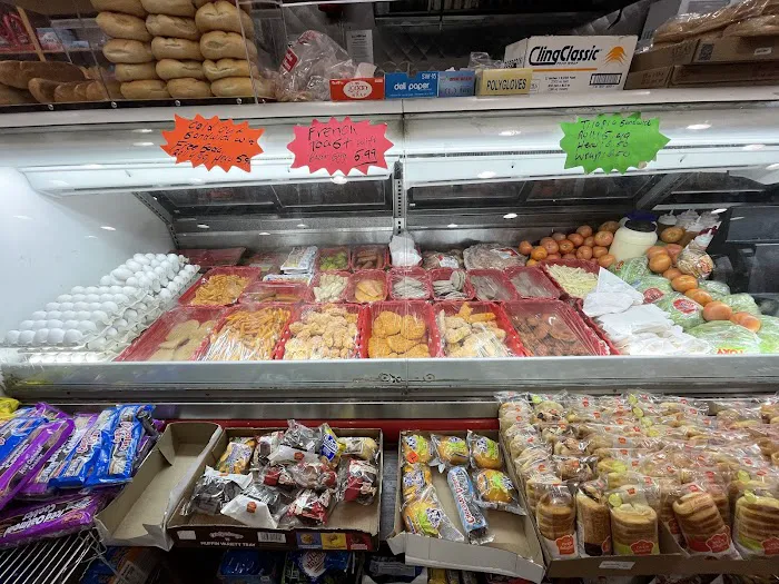 Howard Finest Deli Picture 9