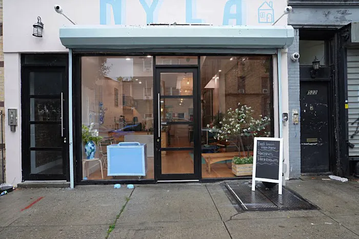 NYLA HOUSE Picture 7