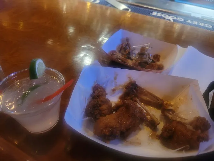 The Borough Bar & Grill Picture 4