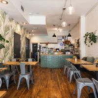 Stocked Cafe + Burgers ico