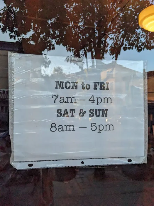 Sit & Wonder Cafe Picture 1