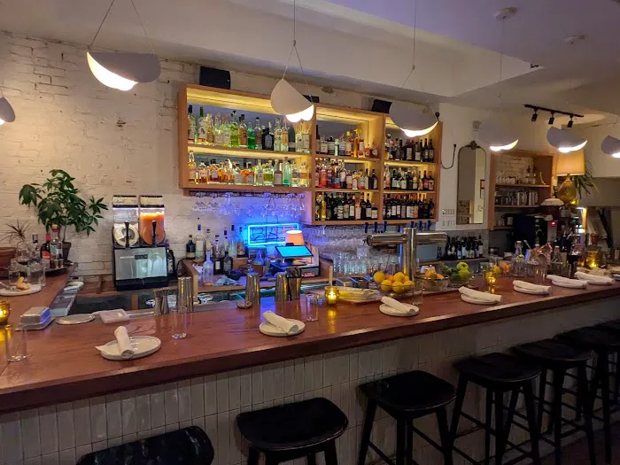Leland Eating and Drinking House Picture 6