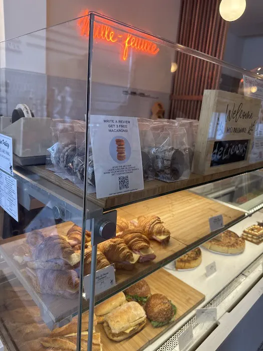 Mille-Feuille Bakery Cafe Picture 2