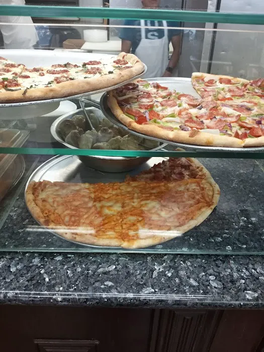 Gino's Cucina Brick Oven Pizza Picture 9