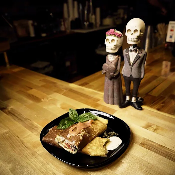 Black Milk Coffee and Crepe Picture 1