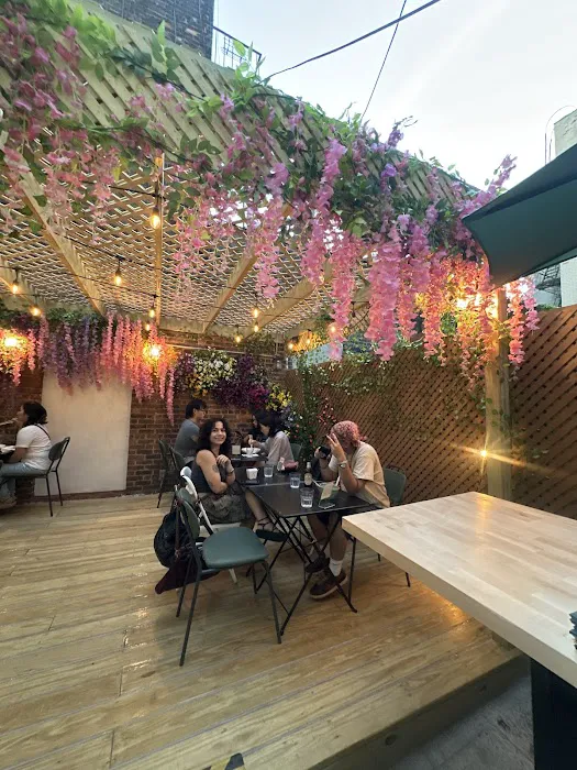 Long Kin Thai Kitchen & Bar Picture 6