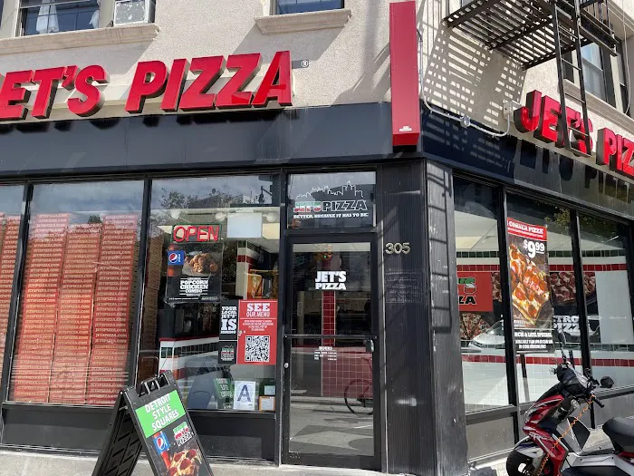 Jet's Pizza Picture 9