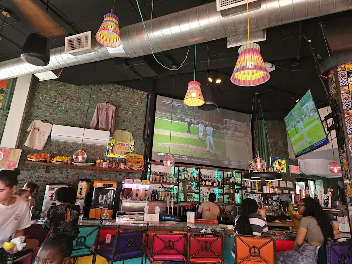 Burrito Bar & Kitchen Picture 1