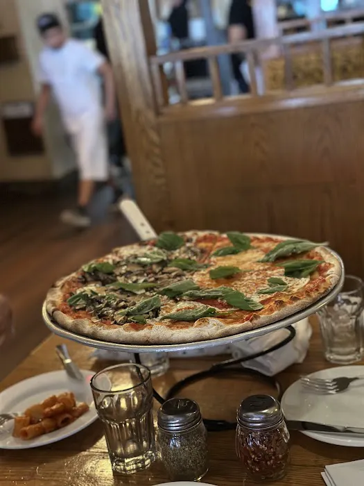 Patsy’s Pizzeria Picture 2