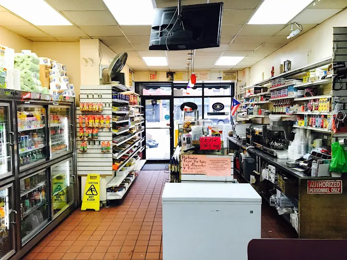 Moon Palace Pizza Picture 6