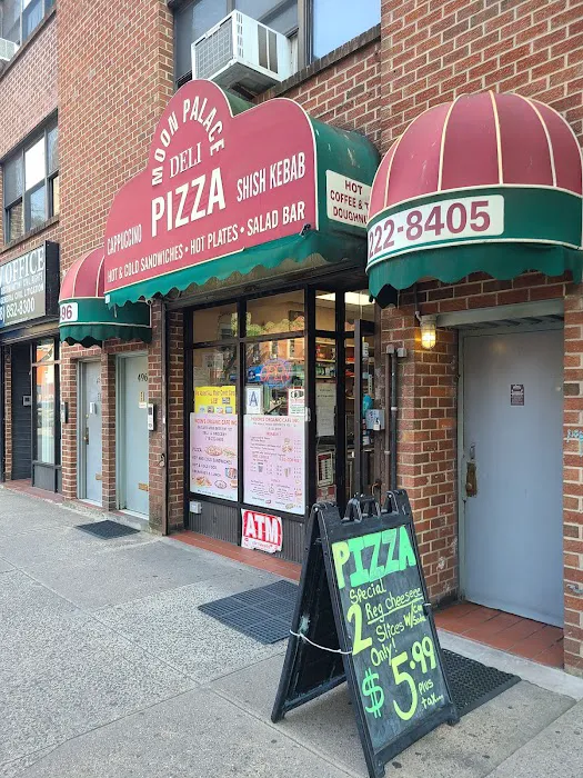 Moon Palace Pizza Picture 10