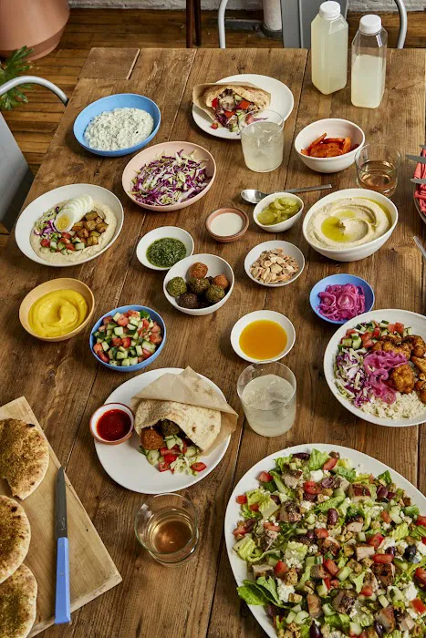 taïm mediterranean kitchen Picture 7