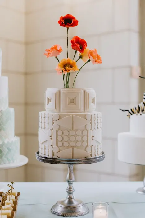Sarah & Simon Cake Design Picture 4